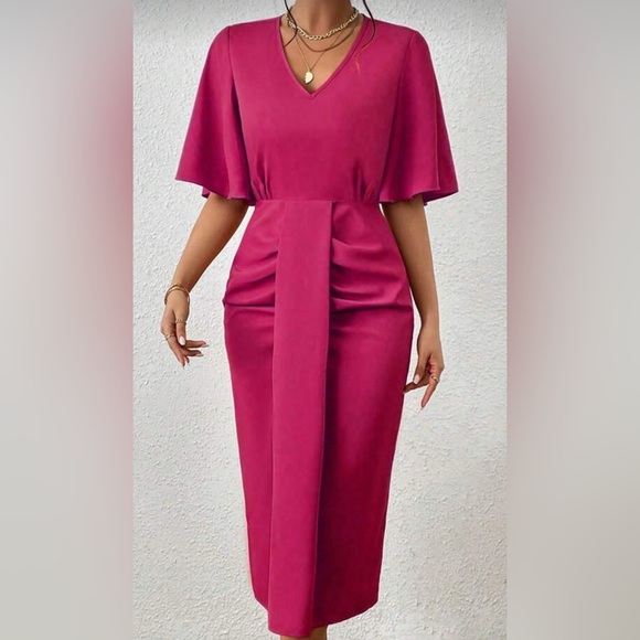 Elegant Pink Midi Dress - Picture 3 of 4